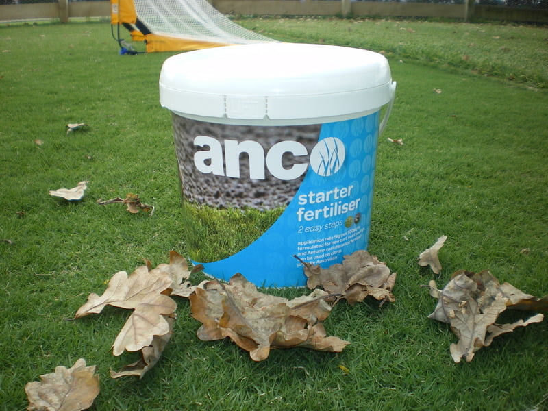 OUR RANGE OF LAWN FERTILISERS